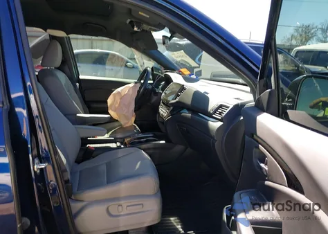 2020 Honda Passport Awd Elite z USA, uszkodzony, nr VIN 5FNYF8H03LB007244